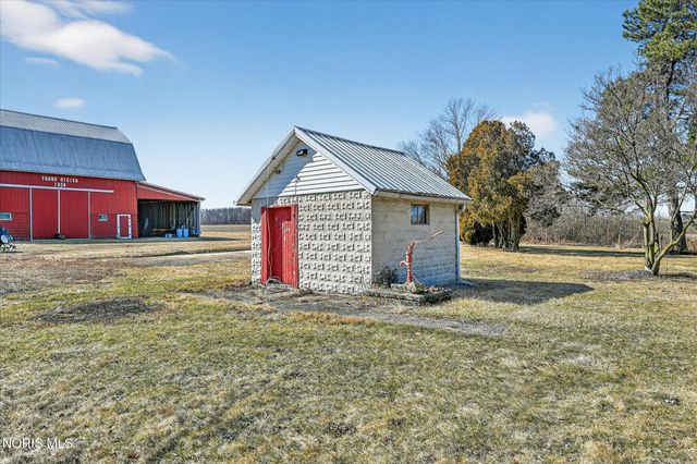14917 County Road 6, Metamora, OH 43540