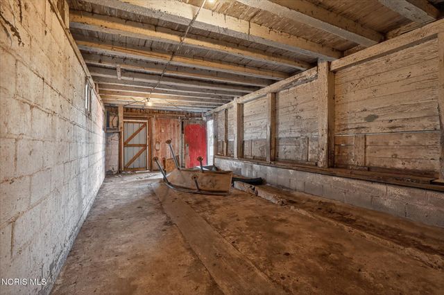 14917 County Road 6, Metamora, OH 43540