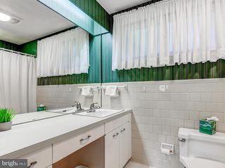 116 CASTLEWOOD RD, Baltimore, MD 21210