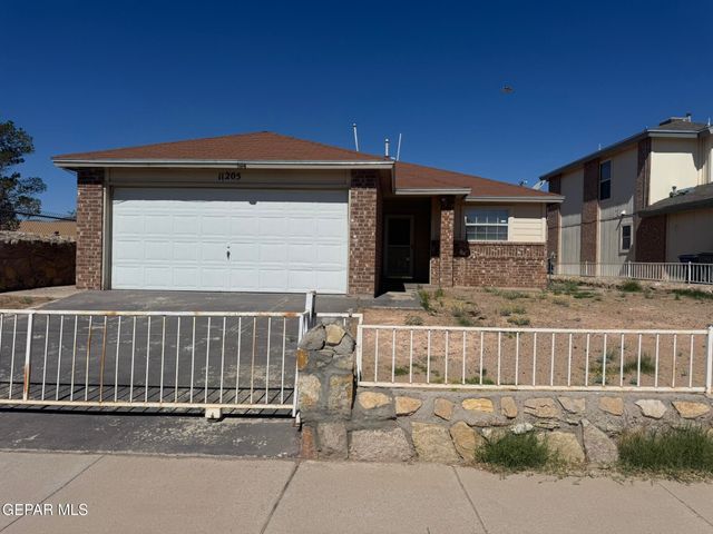 11205 WHITEY FORD Street, El Paso, TX 79934