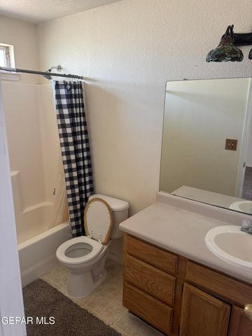 11205 WHITEY FORD Street, El Paso, TX 79934