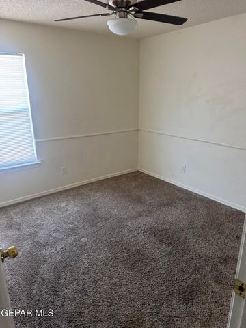 11205 WHITEY FORD Street, El Paso, TX 79934