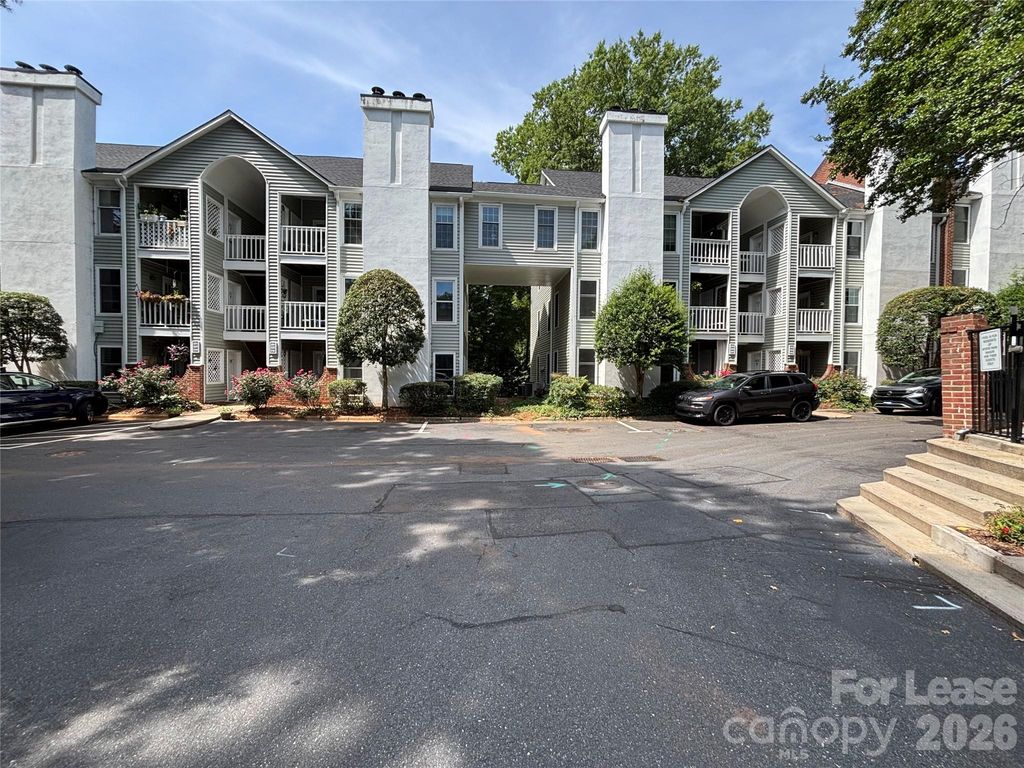 430 Queens Road 632, Charlotte, NC 28207