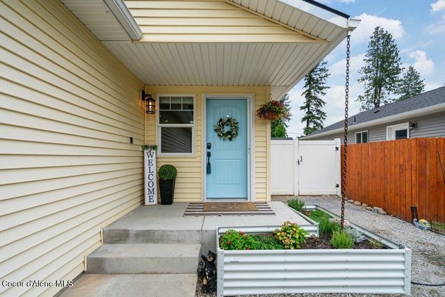5753 W NEW HAMPSHIRE ST, Spirit Lake, ID 83869