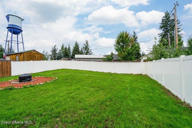 5753 W NEW HAMPSHIRE ST, Spirit Lake, ID 83869