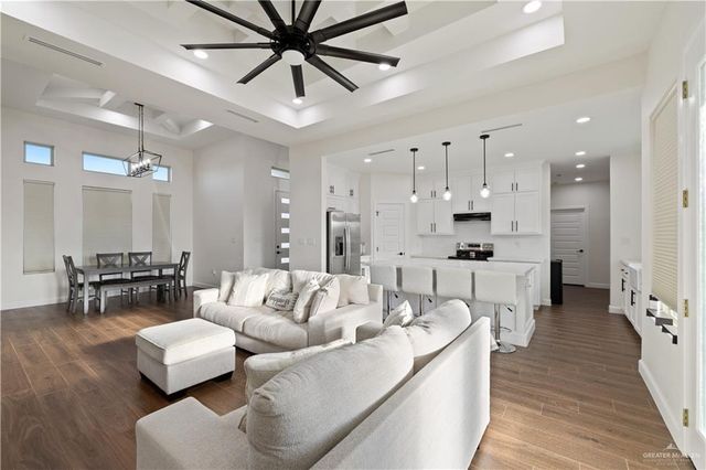 7033 Heliconia Drive, Brownsville, TX 78520