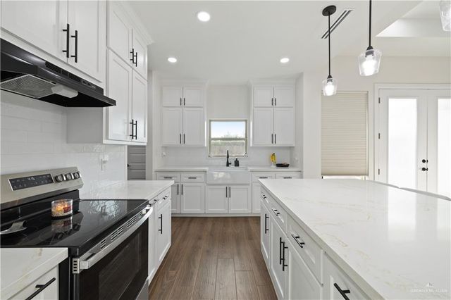 7033 Heliconia Drive, Brownsville, TX 78520