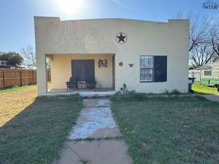 707 N RIVER STREET, Seymour, TX 76380