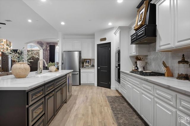 1008 Eckmann Street, Shafter, CA 93263