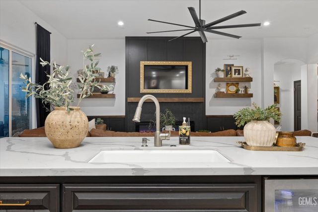 1008 Eckmann Street, Shafter, CA 93263