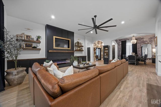 1008 Eckmann Street, Shafter, CA 93263