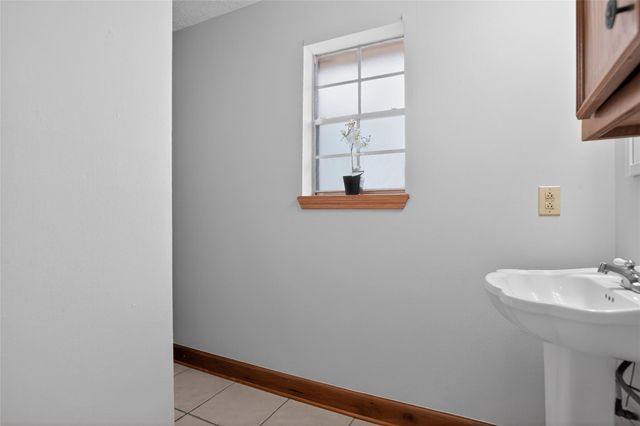 601 Chateau Woods Parkway Drive, Conroe, TX 77385