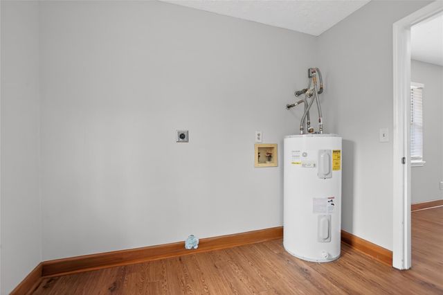 601 Chateau Woods Parkway Drive, Conroe, TX 77385