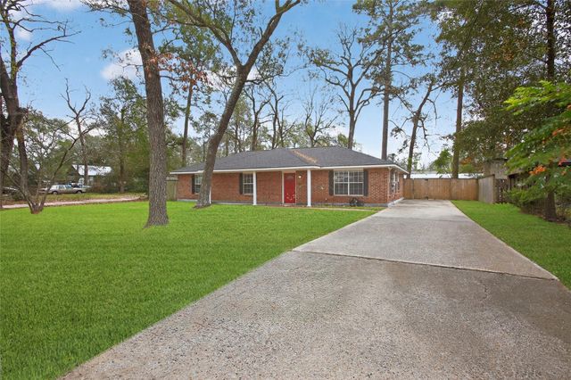 601 Chateau Woods Parkway Drive, Conroe, TX 77385
