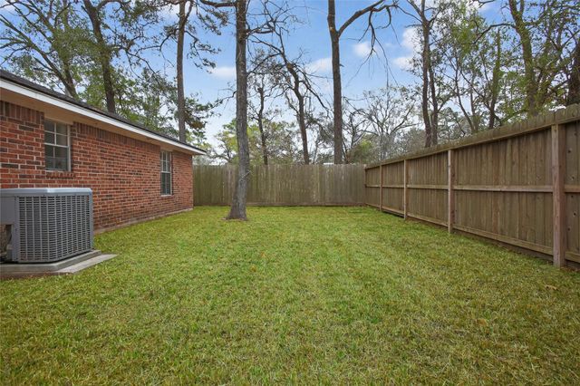 601 Chateau Woods Parkway Drive, Conroe, TX 77385