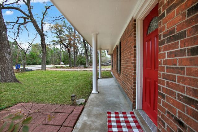 601 Chateau Woods Parkway Drive, Conroe, TX 77385