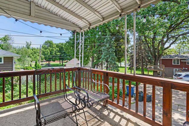 3707 42nd Avenue N, Robbinsdale, MN 55422