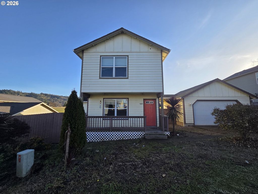 151 Ne PLUM RIDGE Dr, Winston, OR 97496