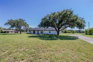 615 E Trant, Kingsville, TX 78363