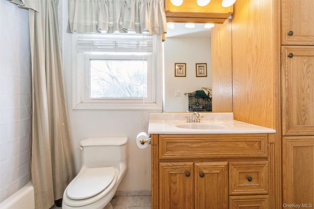 10 Liso Drive, Mount Sinai, NY 11766