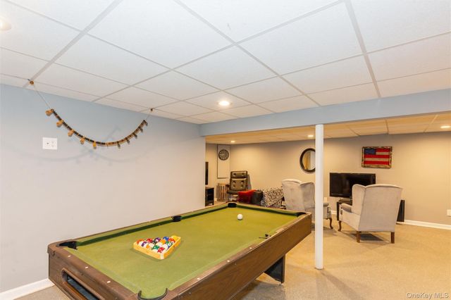 10 Liso Drive, Mount Sinai, NY 11766