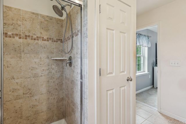 3105 Betsy Ross Ridge, New Windsor, NY 12553