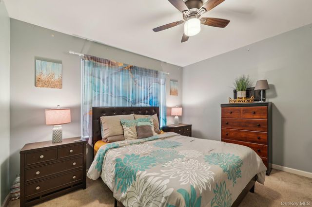 3105 Betsy Ross Ridge, New Windsor, NY 12553