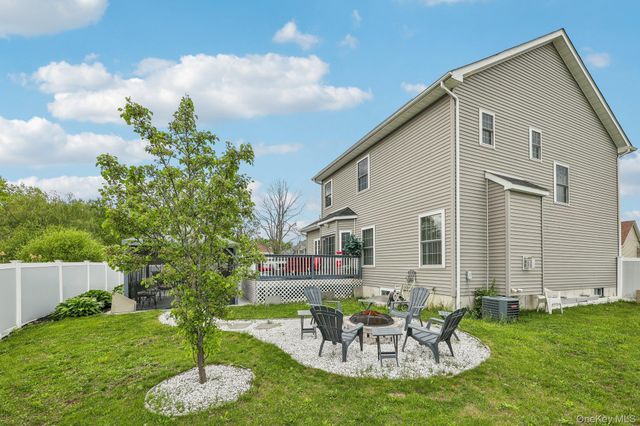 3105 Betsy Ross Ridge, New Windsor, NY 12553