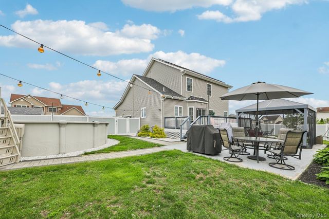 3105 Betsy Ross Ridge, New Windsor, NY 12553