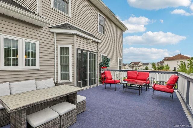 3105 Betsy Ross Ridge, New Windsor, NY 12553