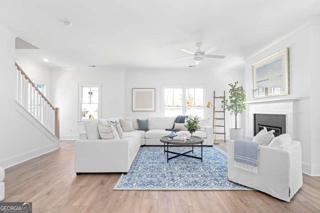 3304 Stillwood Lane, Hapeville, GA 30354