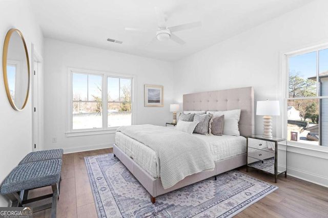 3304 Stillwood Lane, Hapeville, GA 30354
