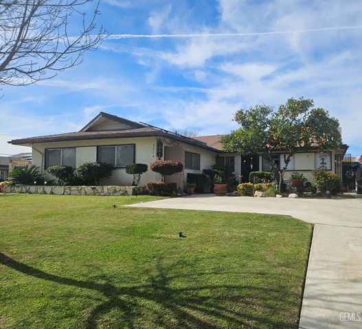 2516 S Tangerine Street, Bakersfield, CA 93306