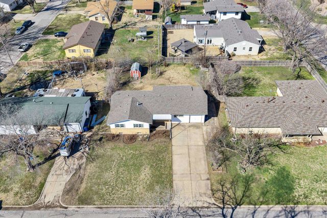 541 N Birch, Valley Center, KS 67147