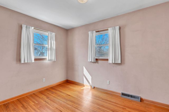 541 N Birch, Valley Center, KS 67147