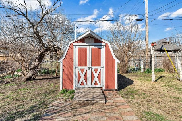 541 N Birch, Valley Center, KS 67147