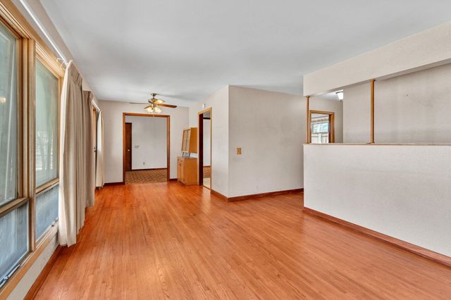 541 N Birch, Valley Center, KS 67147