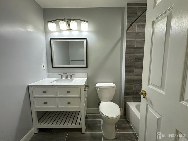 214 Sapphire Lane, Franklin Twsp, NJ 08823