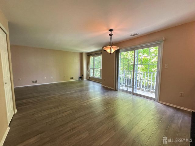 214 Sapphire Lane, Franklin Twsp, NJ 08823
