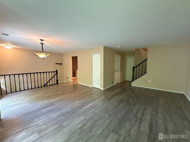 214 Sapphire Lane, Franklin Twsp, NJ 08823