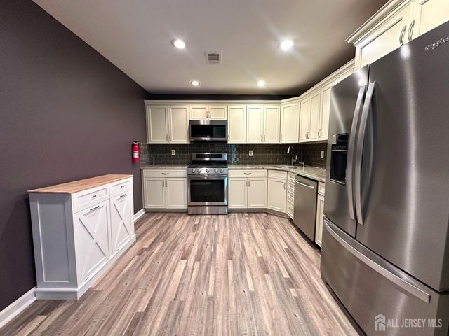 214 Sapphire Lane, Franklin Twsp, NJ 08823