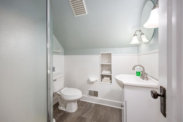 155 Dartmouth Avenue, Holland, MI 49423