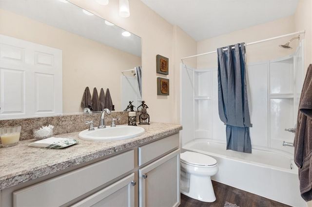 2464 NELLIE RD, The Villages, FL 32163