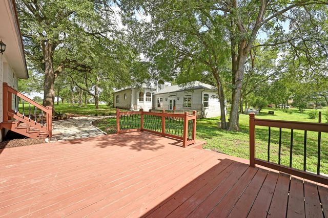 111 Trinity ST, Cedar Creek, TX 78612
