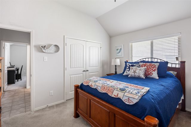 1009 Prairie Heights Drive, Fort Worth, TX 76108