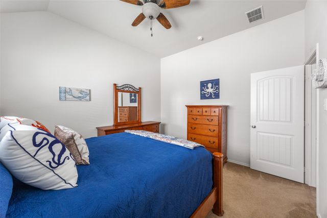 1009 Prairie Heights Drive, Fort Worth, TX 76108