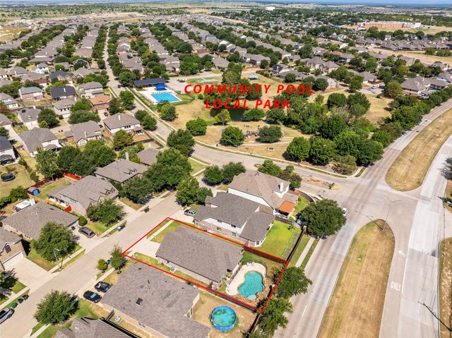 1009 Prairie Heights Drive, Fort Worth, TX 76108