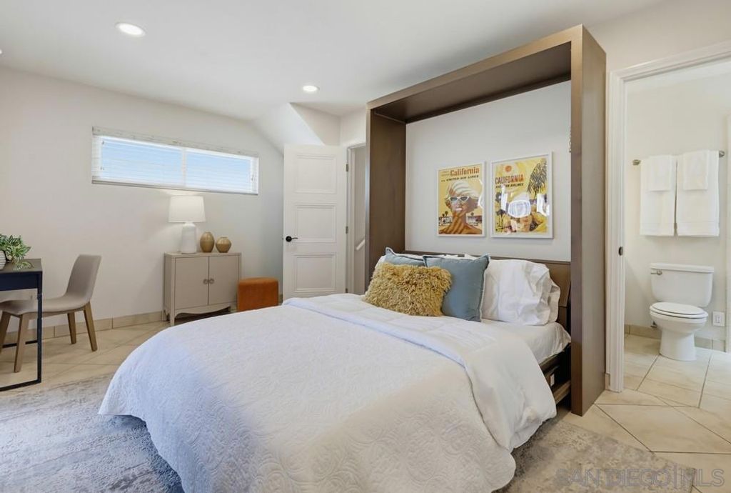 Image 21 of property listing at 4563 Narragansett Avenue, San Diego, CA 92107