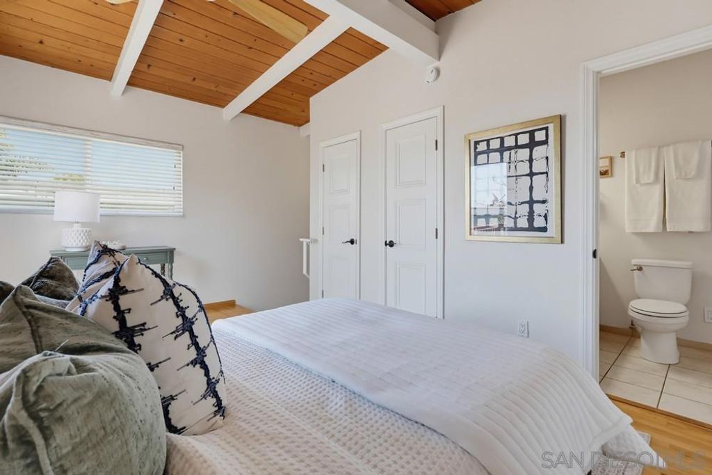 Image 28 of property listing at 4563 Narragansett Avenue, San Diego, CA 92107