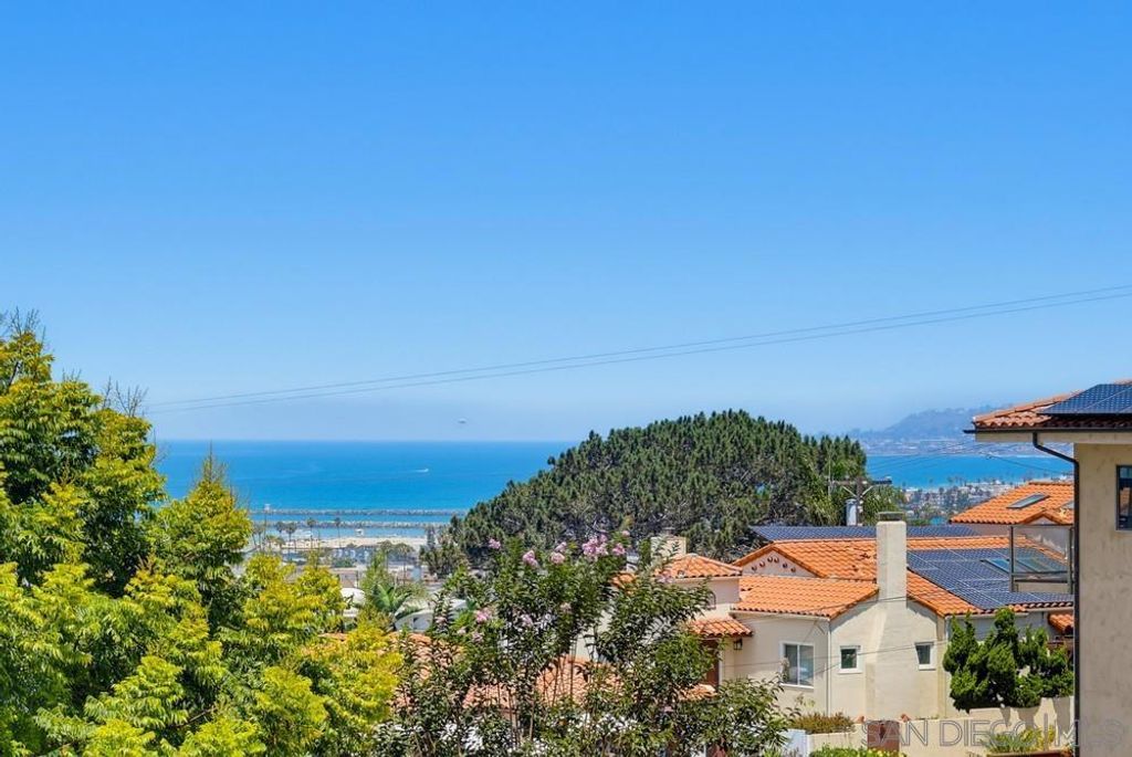 Image 56 of property listing at 4563 Narragansett Avenue, San Diego, CA 92107